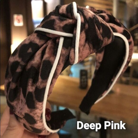 𝅺Leopard Print Pink Knotted Headband - Picture 2 of 2